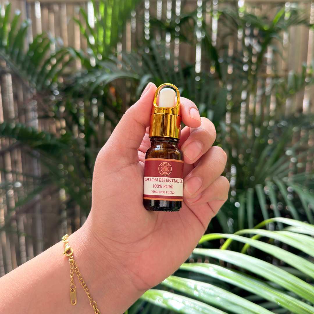 Saffron Oil for Skin: Benefits for Brightening, Glow & Even Tone (And How to Use It)